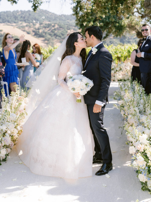 Your Something Blue Themed Wedding at Sunstone Villa