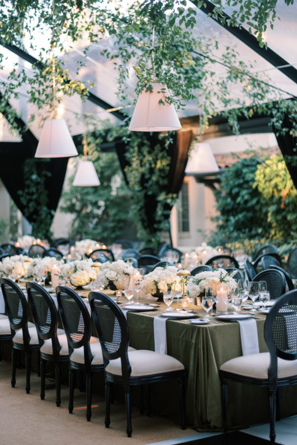 A Backyard Wedding in LA With Hollywood Regency Style