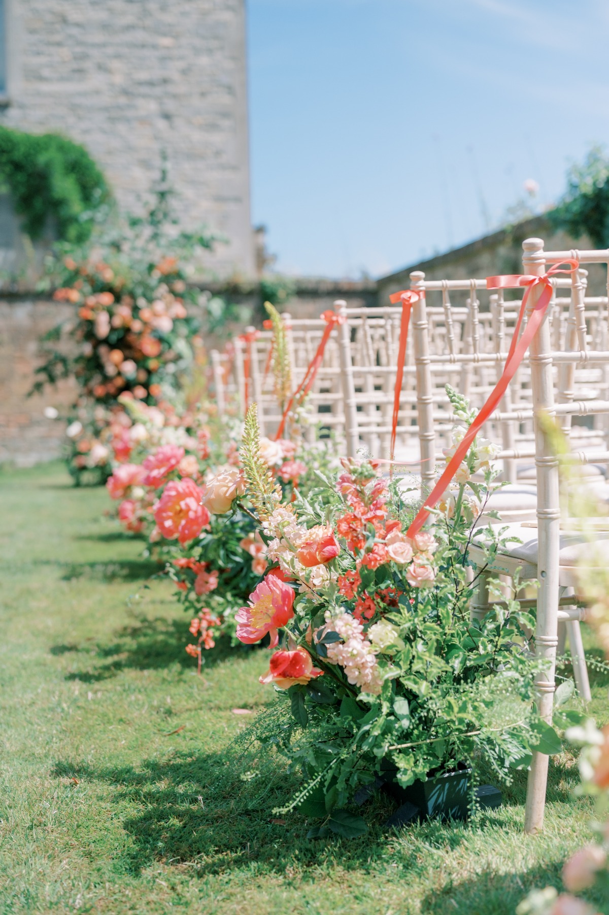 coral and peach wedding inspiration