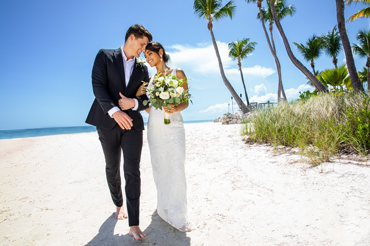 beach wedding in the florida keys