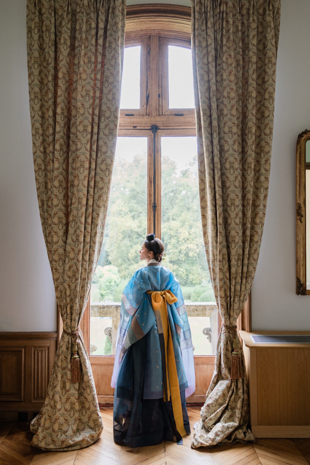 traditional Korean wedding attire