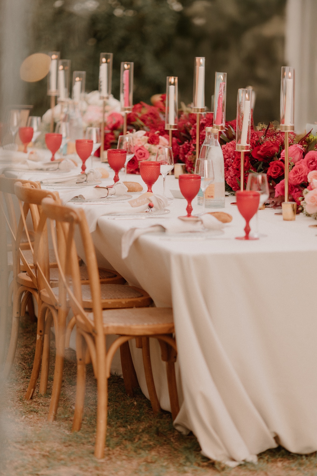 red and white table settings