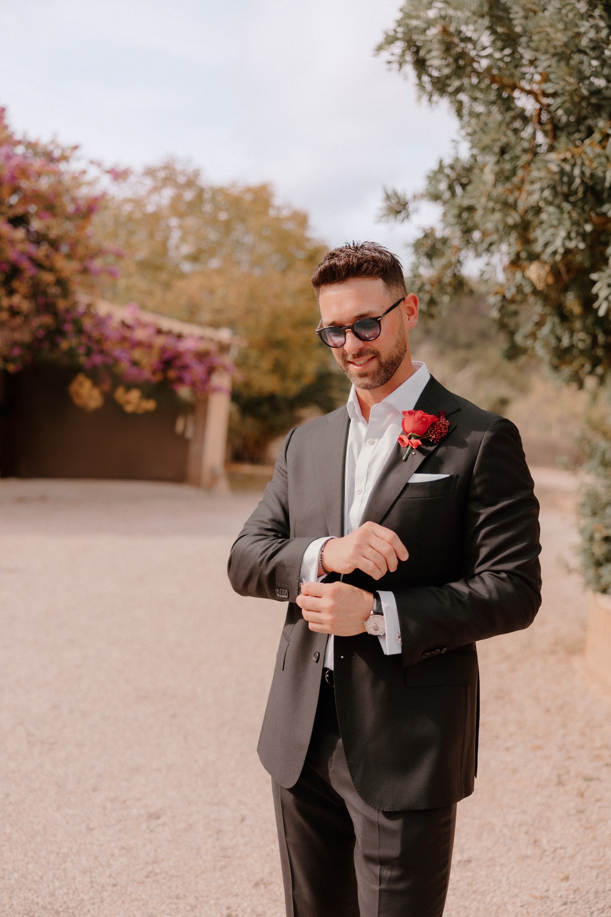 red rose boutonniere