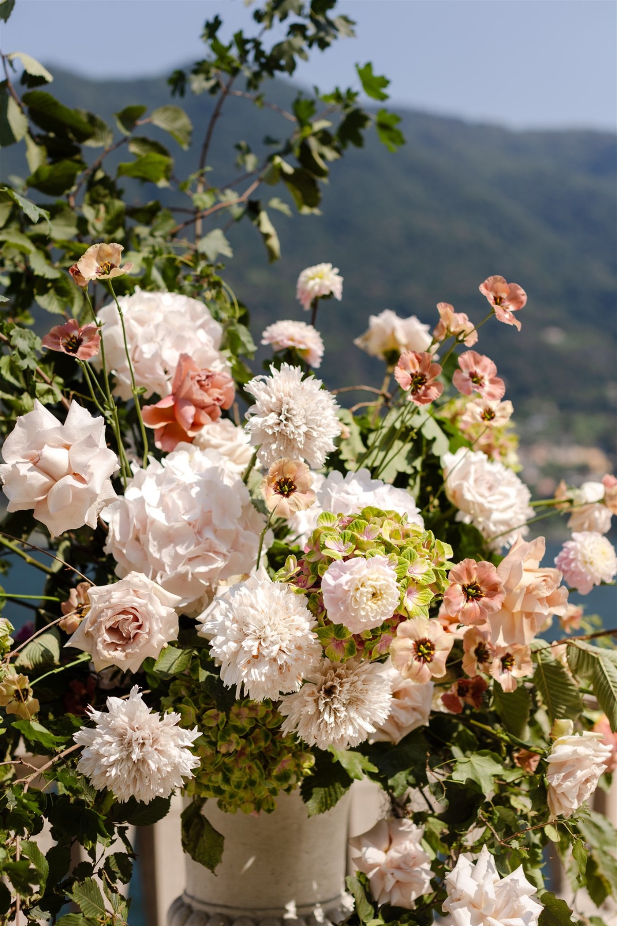 blush wedding flower inspiration