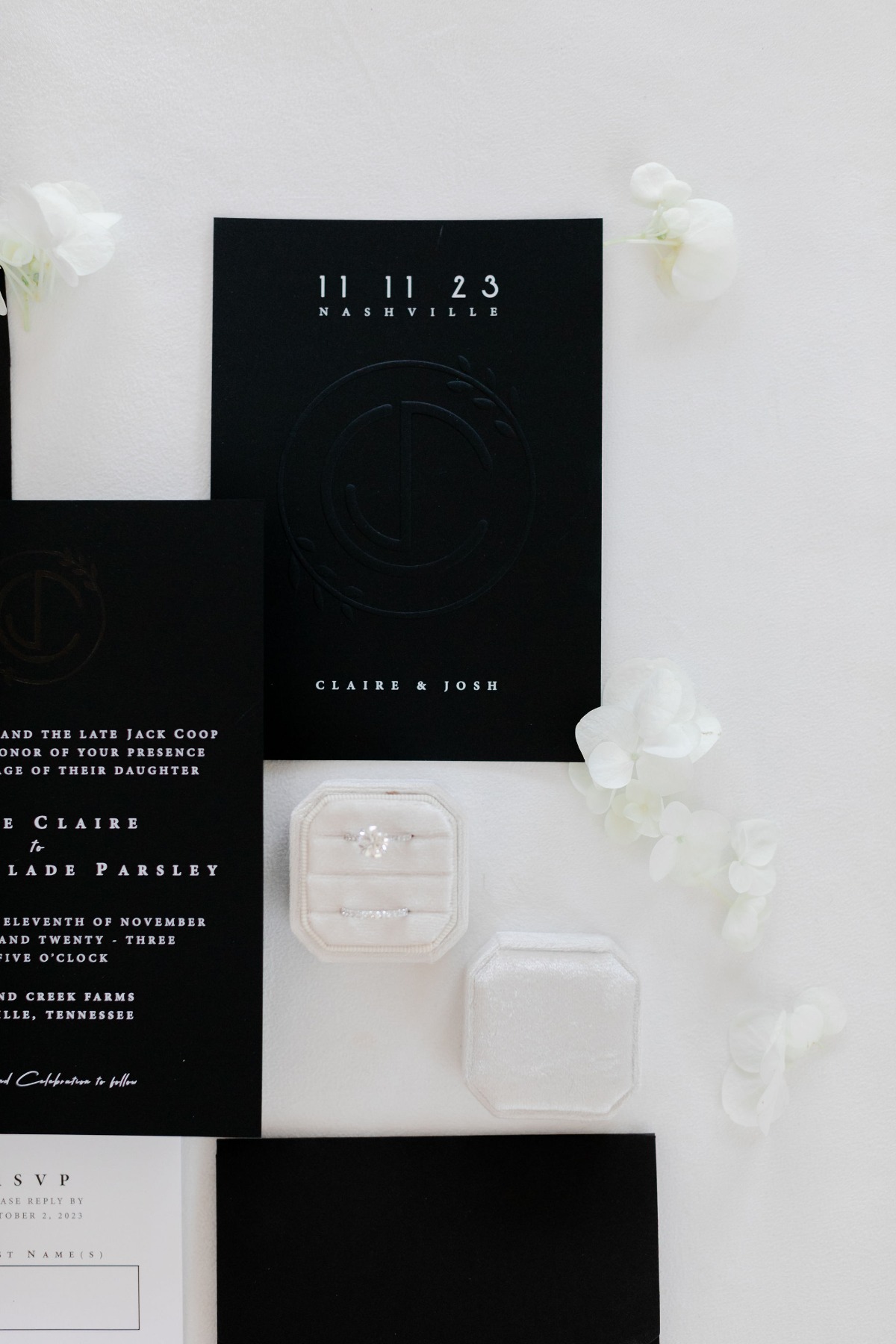 minimalist black and white wedding stationery 