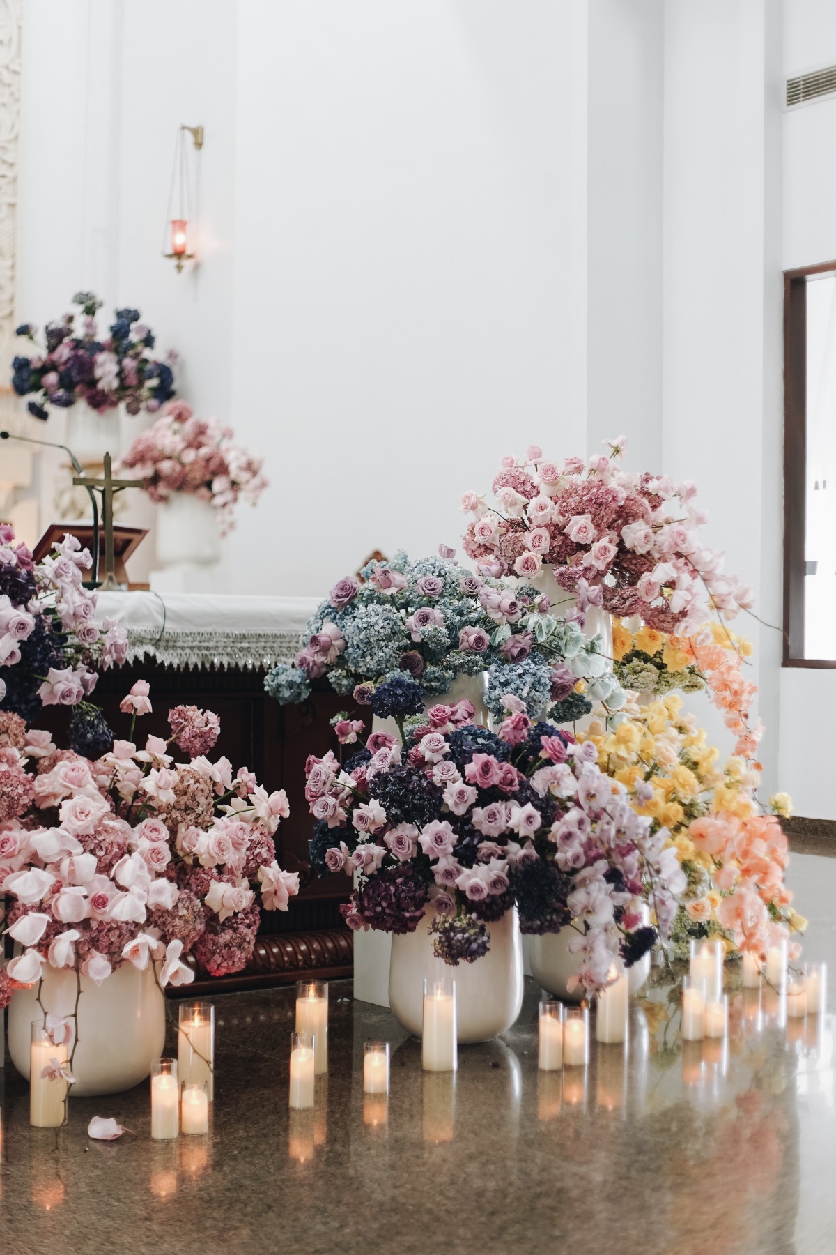 pastel wedding flowers