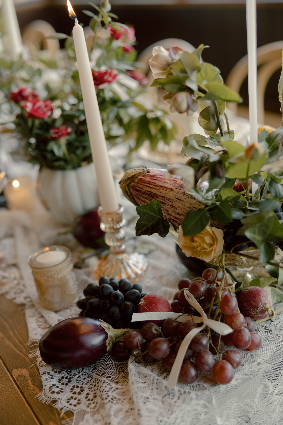 using produce as wedding table decor