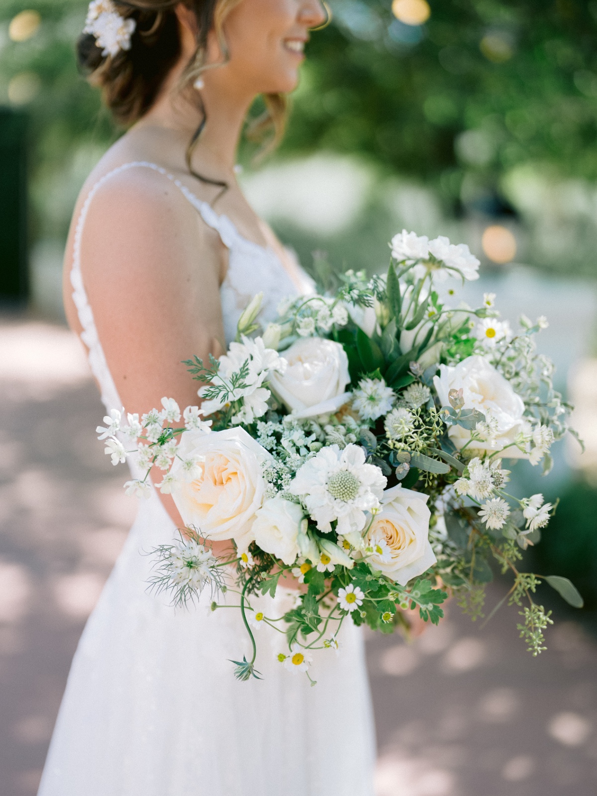 ivory wedding bouquet ideas