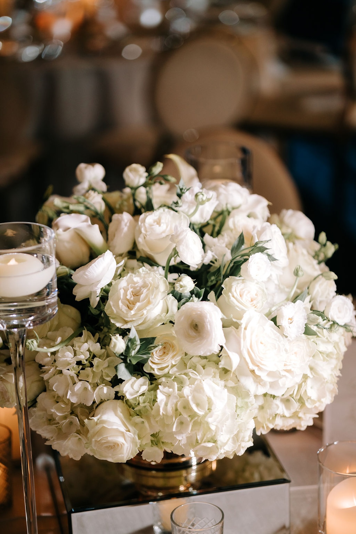 white rose flower ideas for wedding