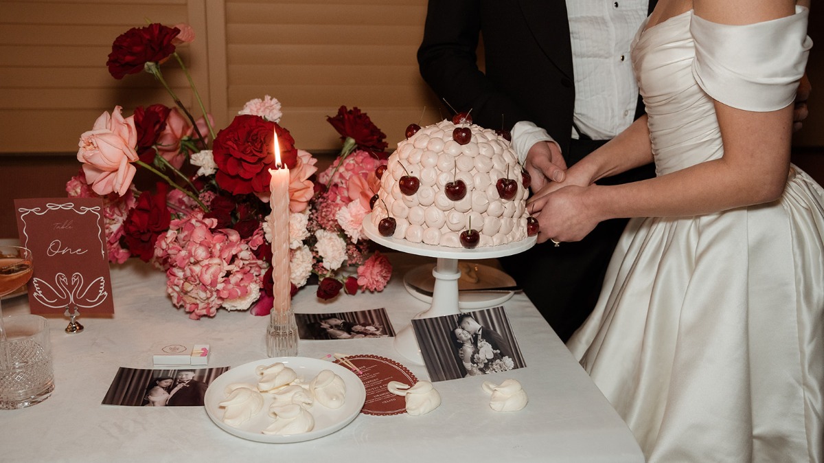 meringue wedding cake