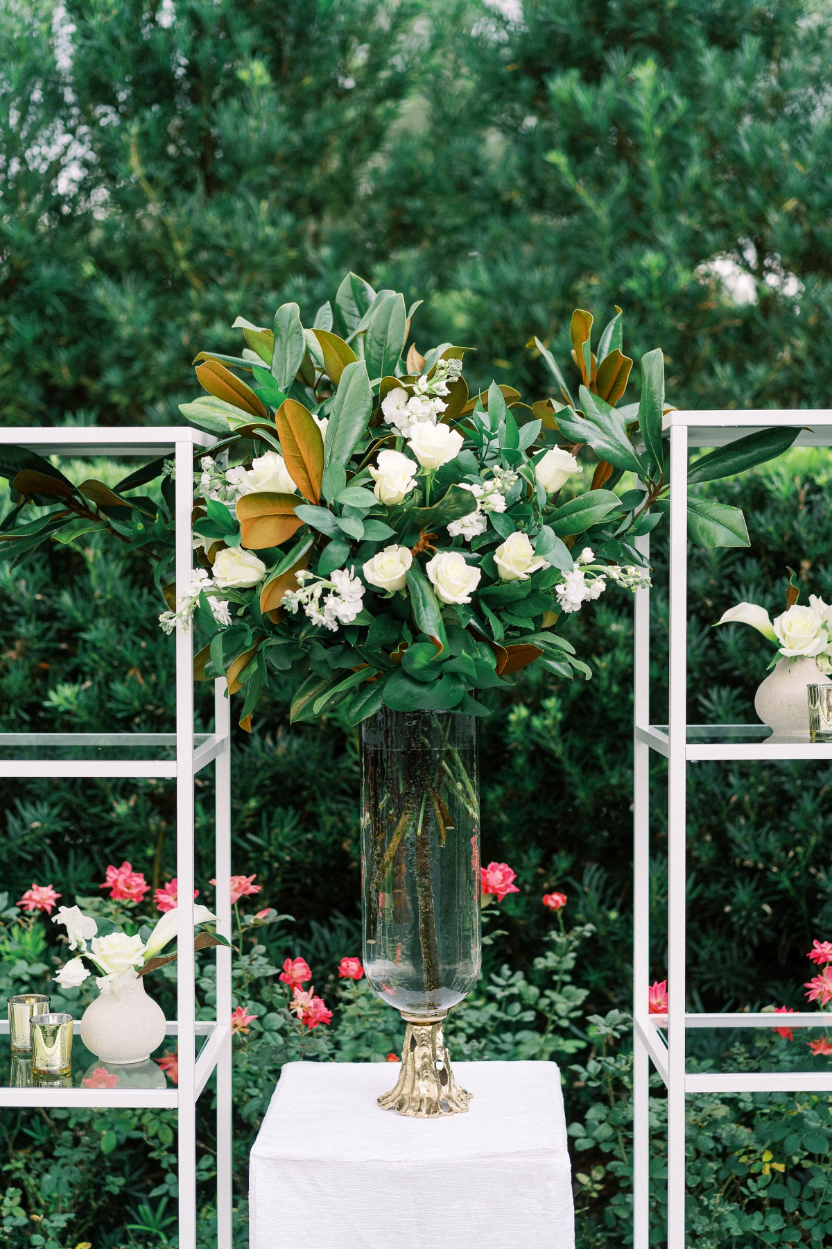 magnolia centerpieces