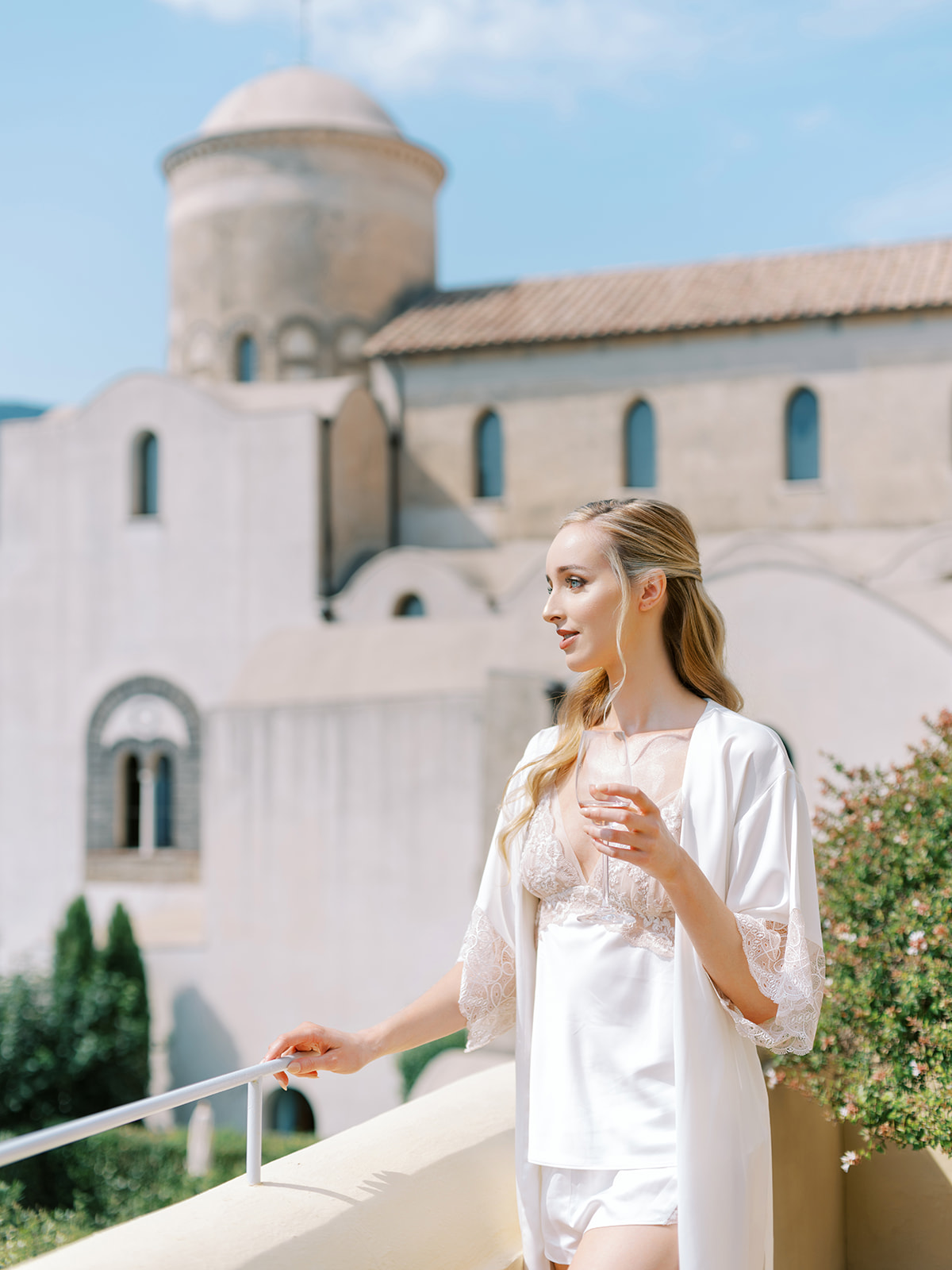 bride getting ready in italy