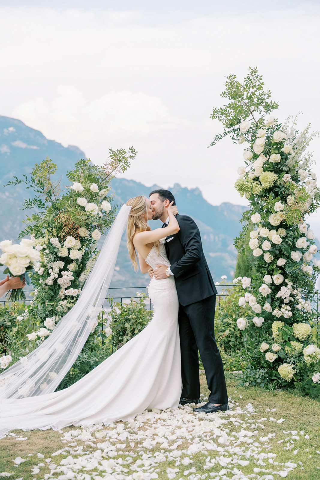 classic wedding on amalfi coast