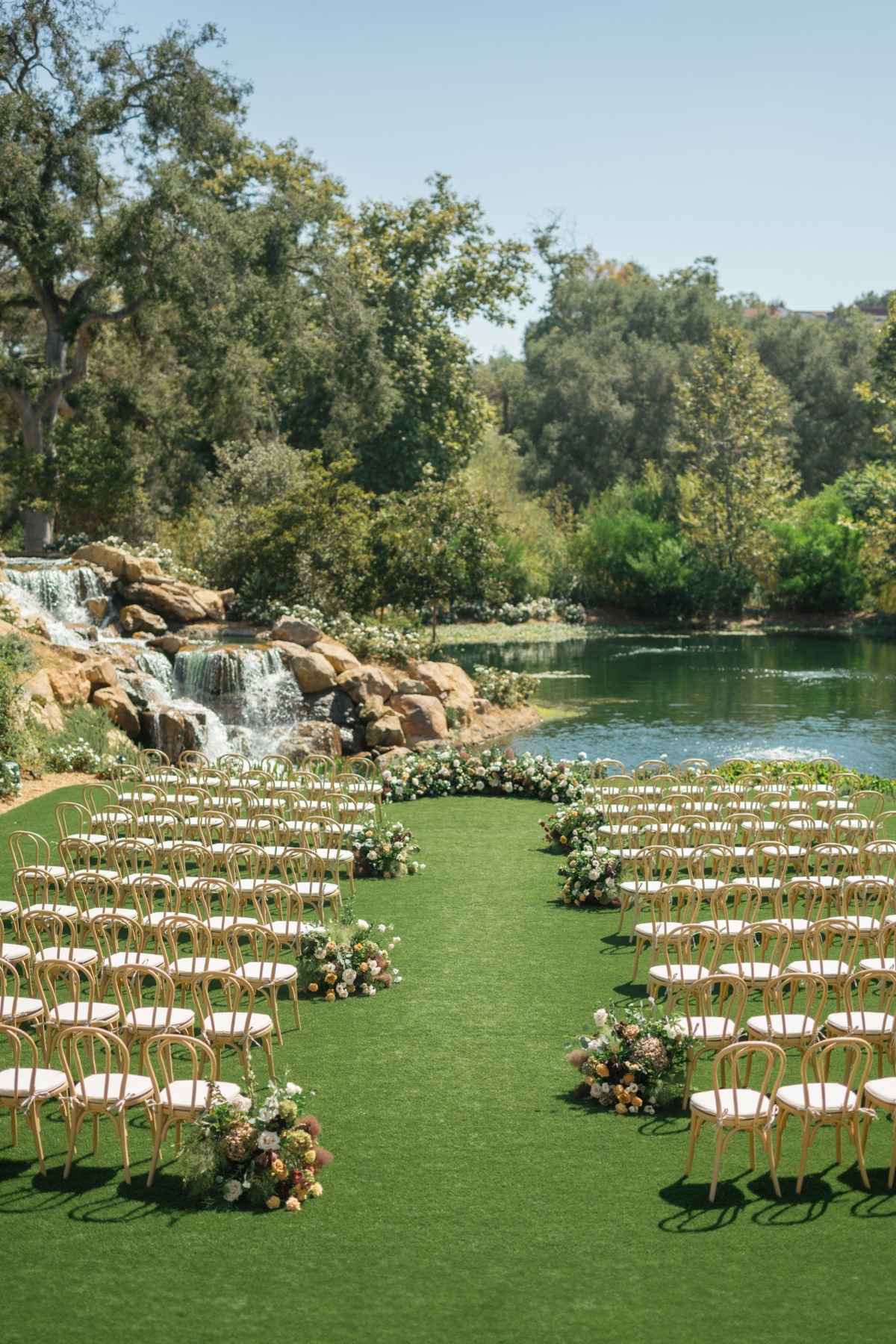 ground level flowers for wedding ceremony