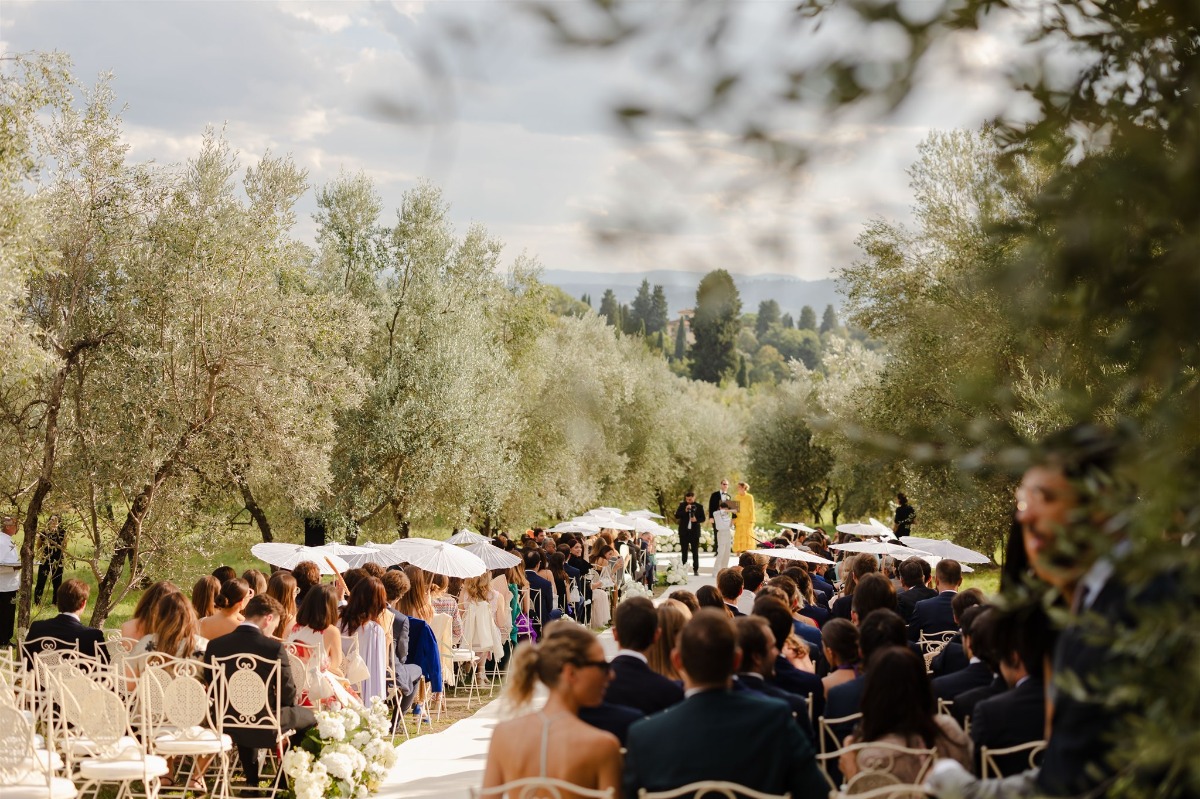 parasols for wedding ceremony