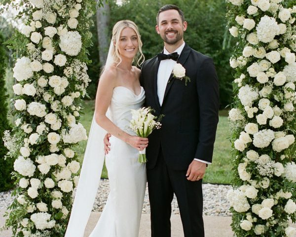 A Classic Summer Wedding With Timeless Design at Daniel’s Vineyard