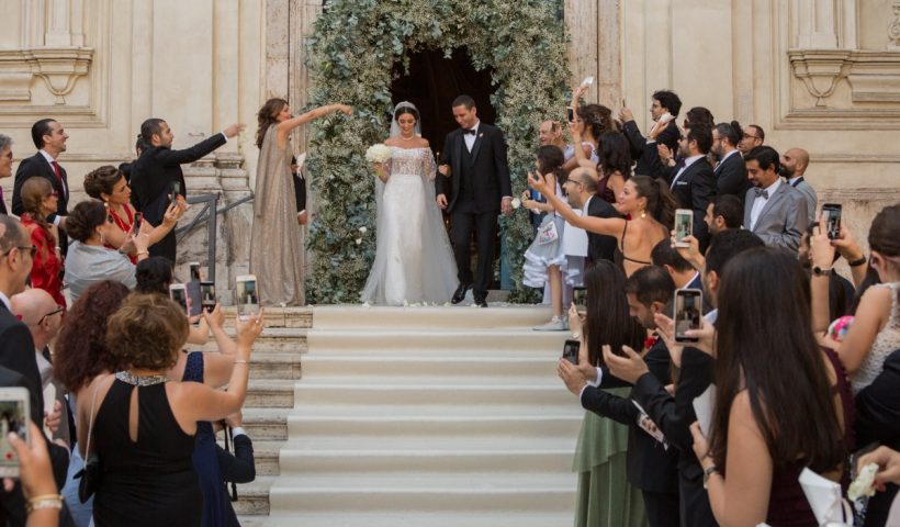 Elegant flower-filled wedding in Rome with a castle reception