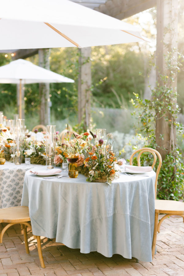 Serpentine Tables and Organic Tones of Late Autumn at The Grand Lady