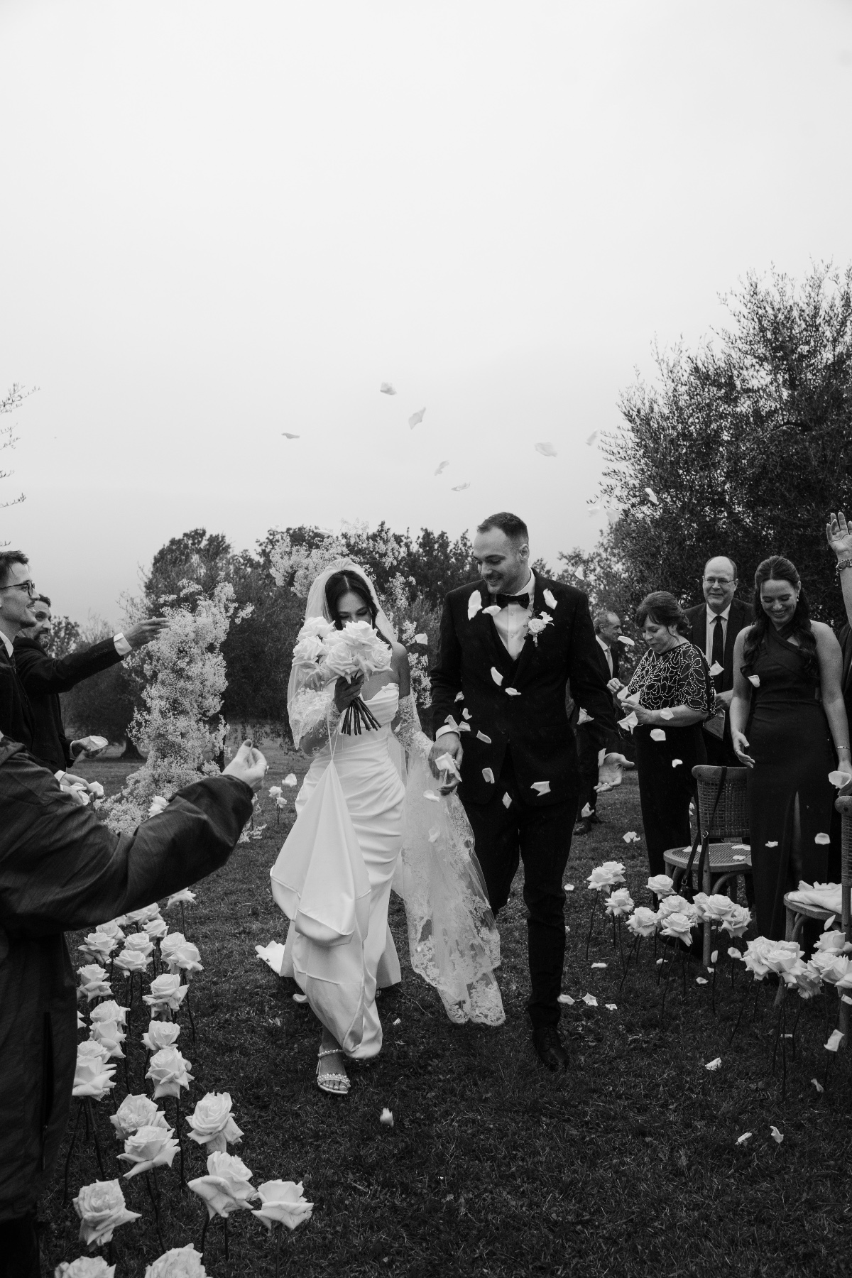 black and white wedding ceremony photo ideas