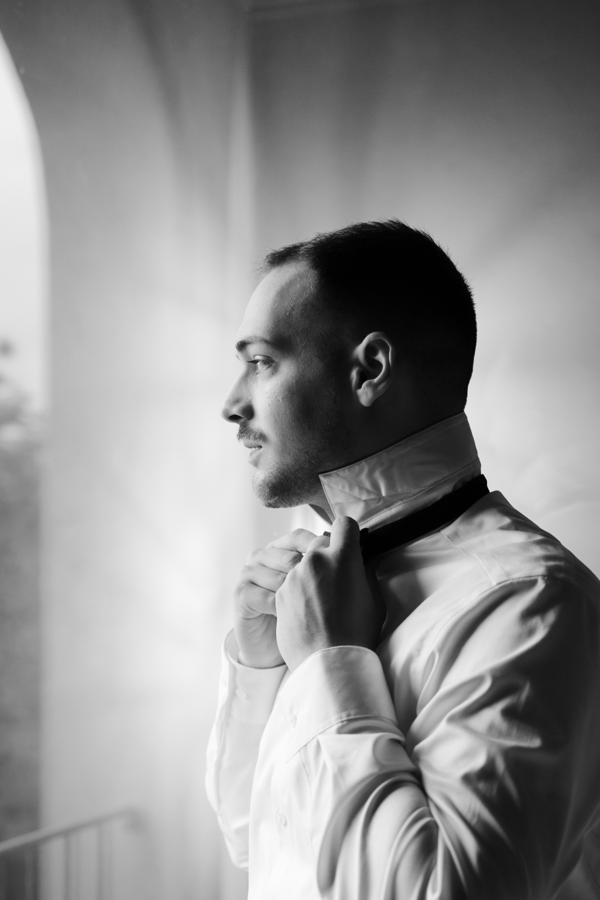 groom getting ready photo ideas