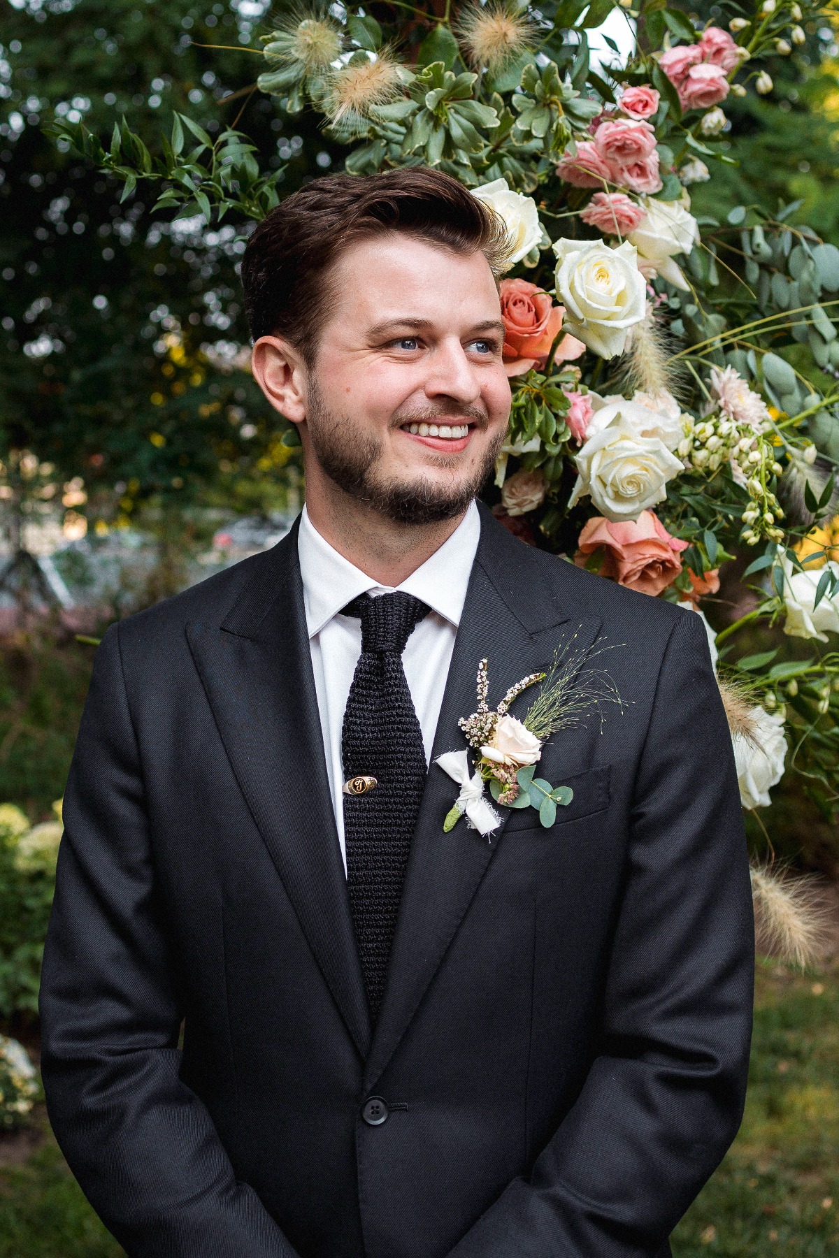 groom photo ideas