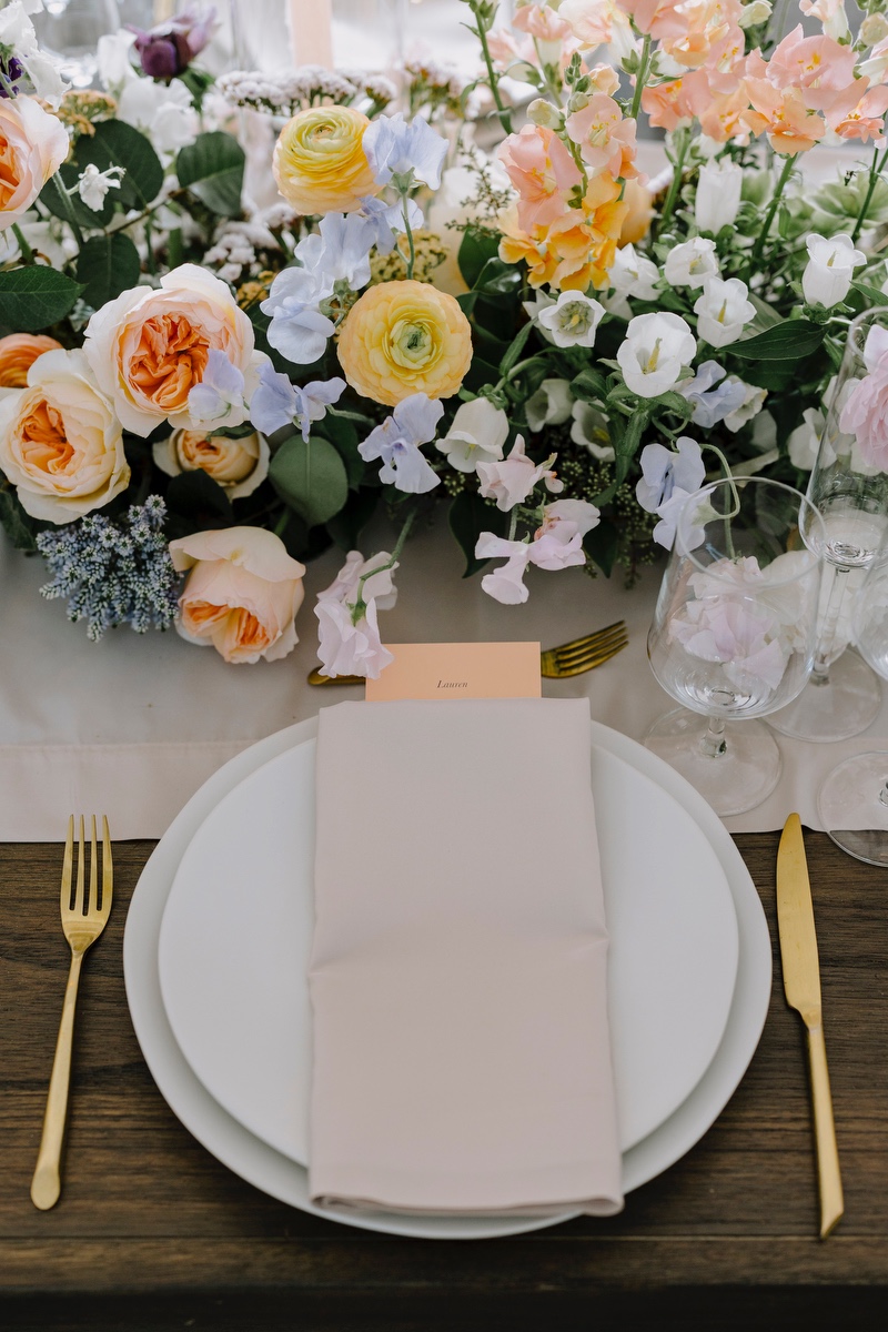 pastel wedding centerpieces