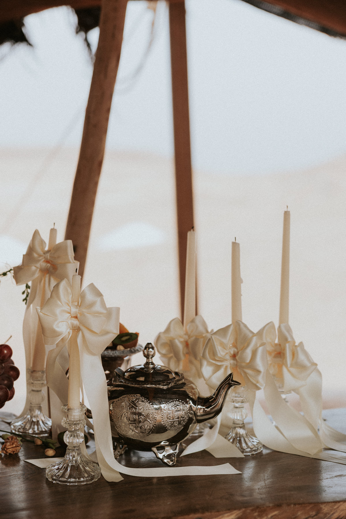 moody neutral wedding color palette
