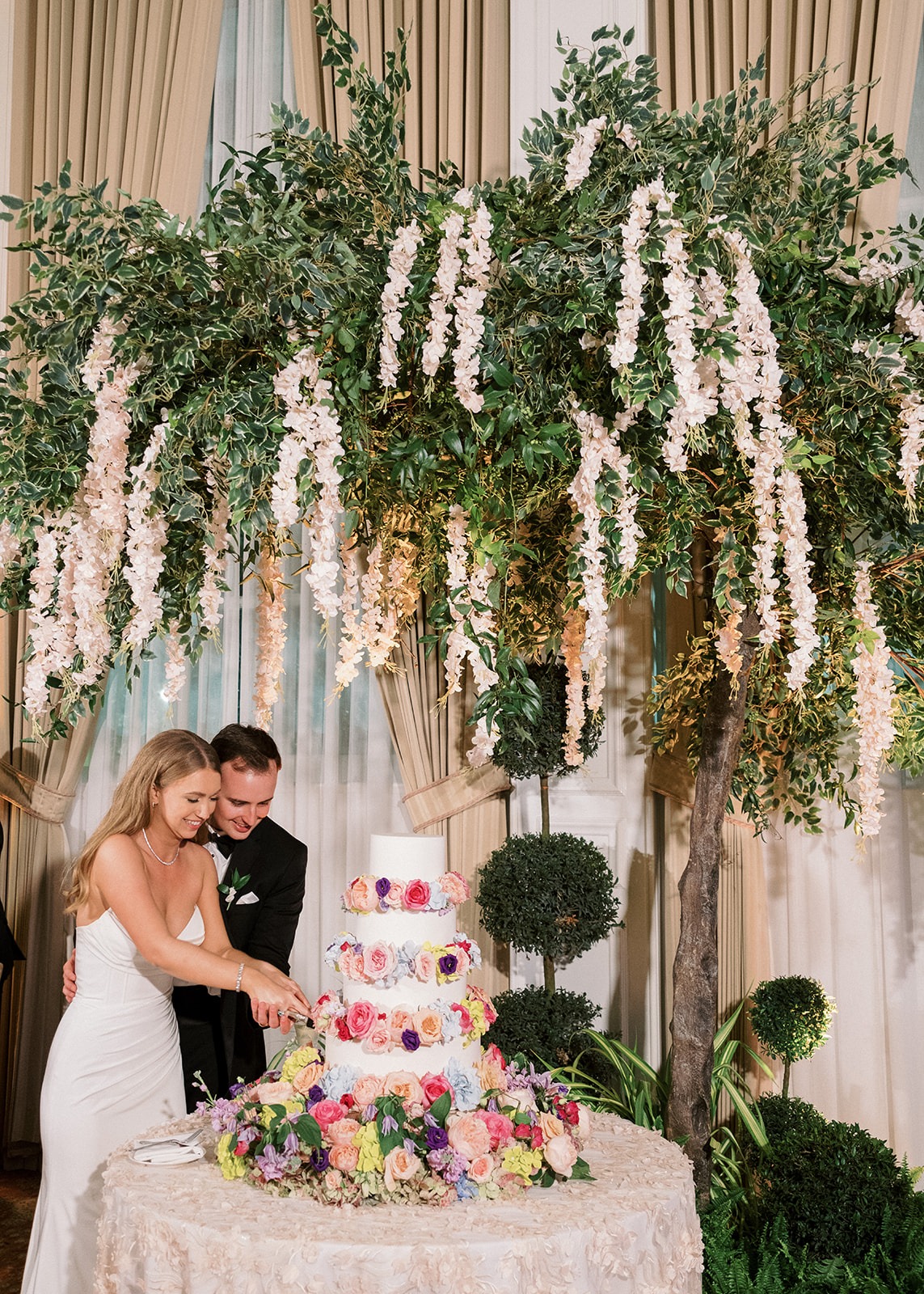 tree canopy wedding decor