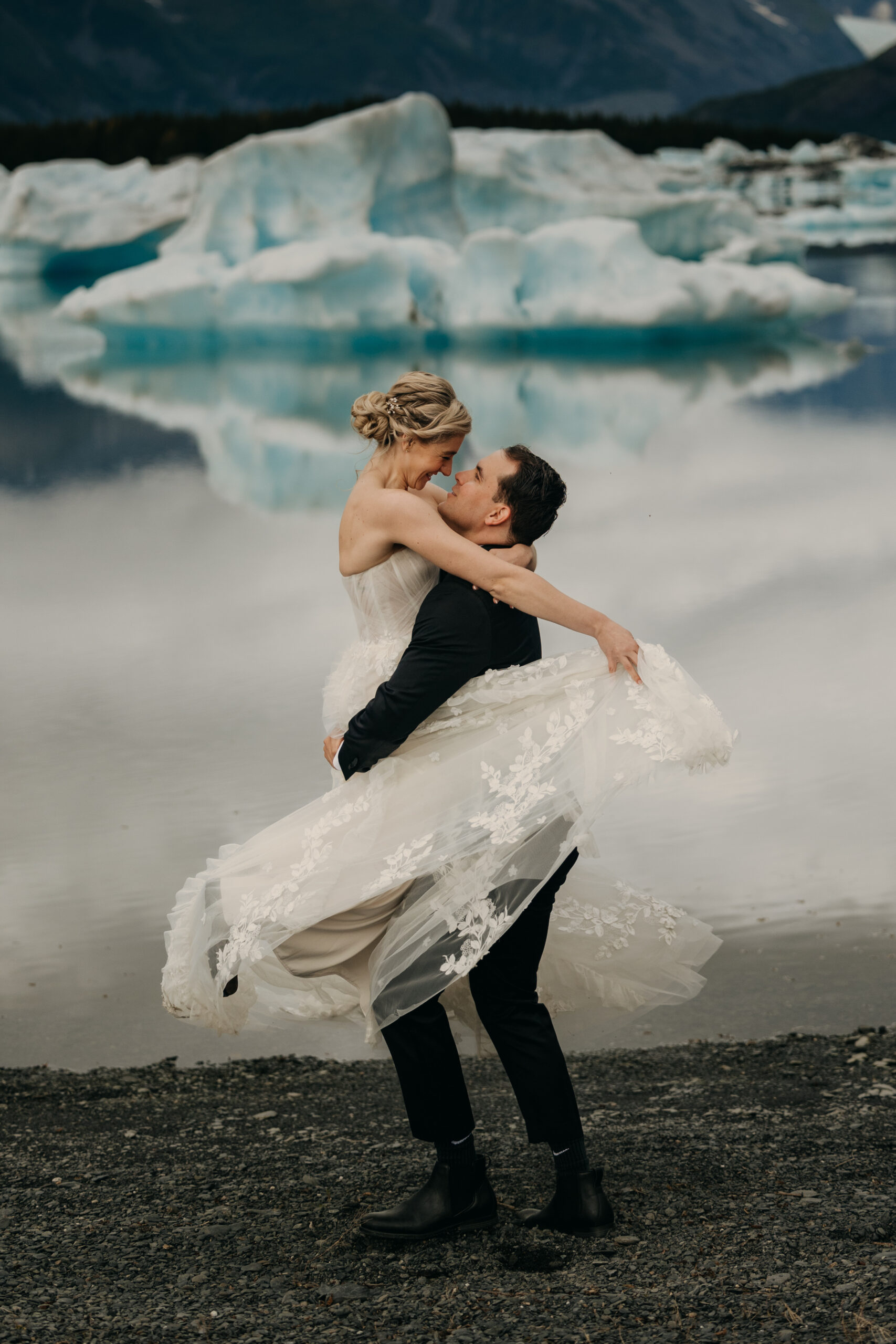 Alaska Elopement Photographer
