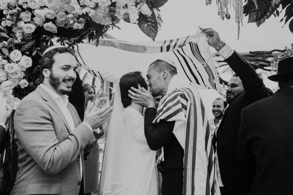 jewish wedding on the beach