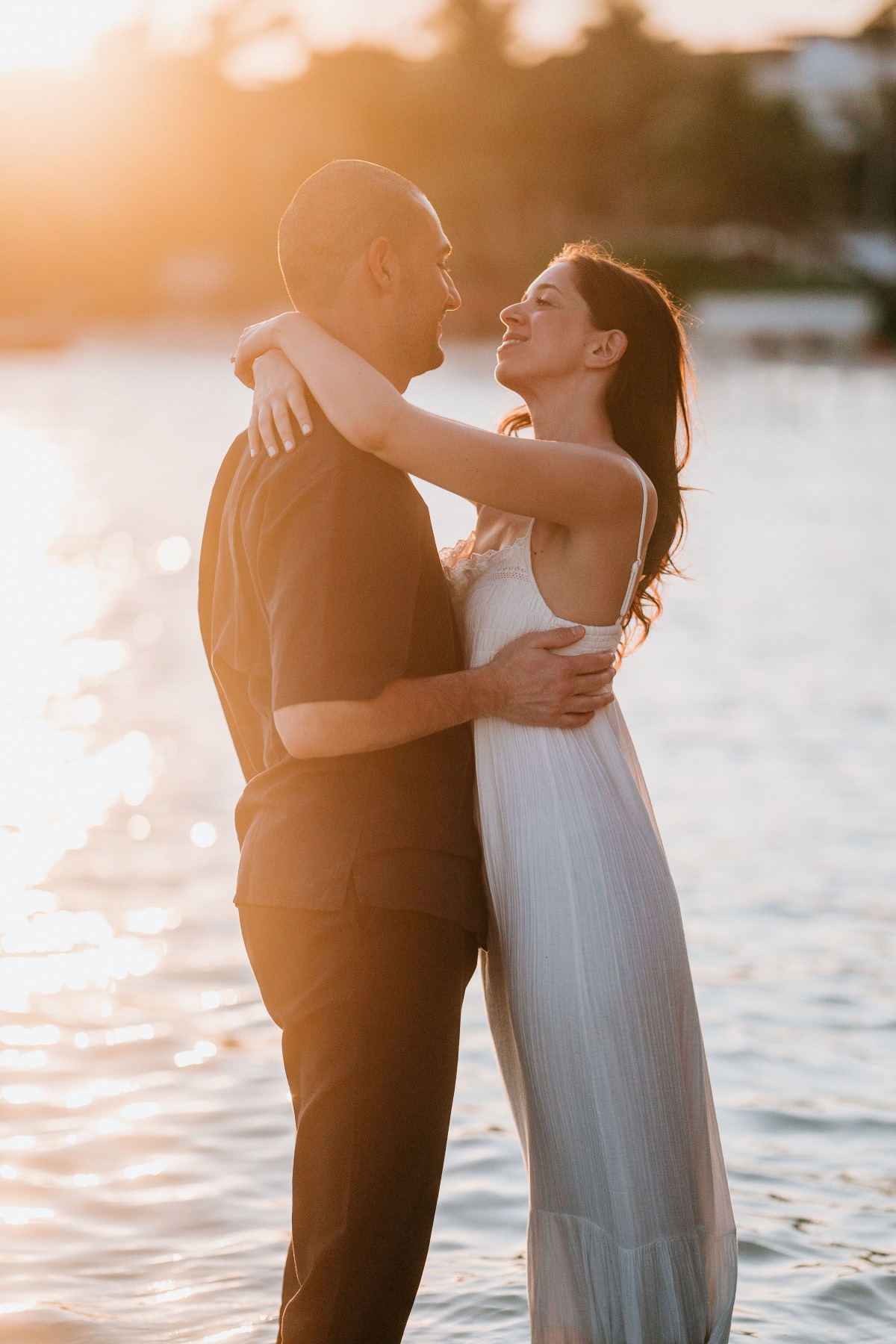 what to wear to a beach wedding