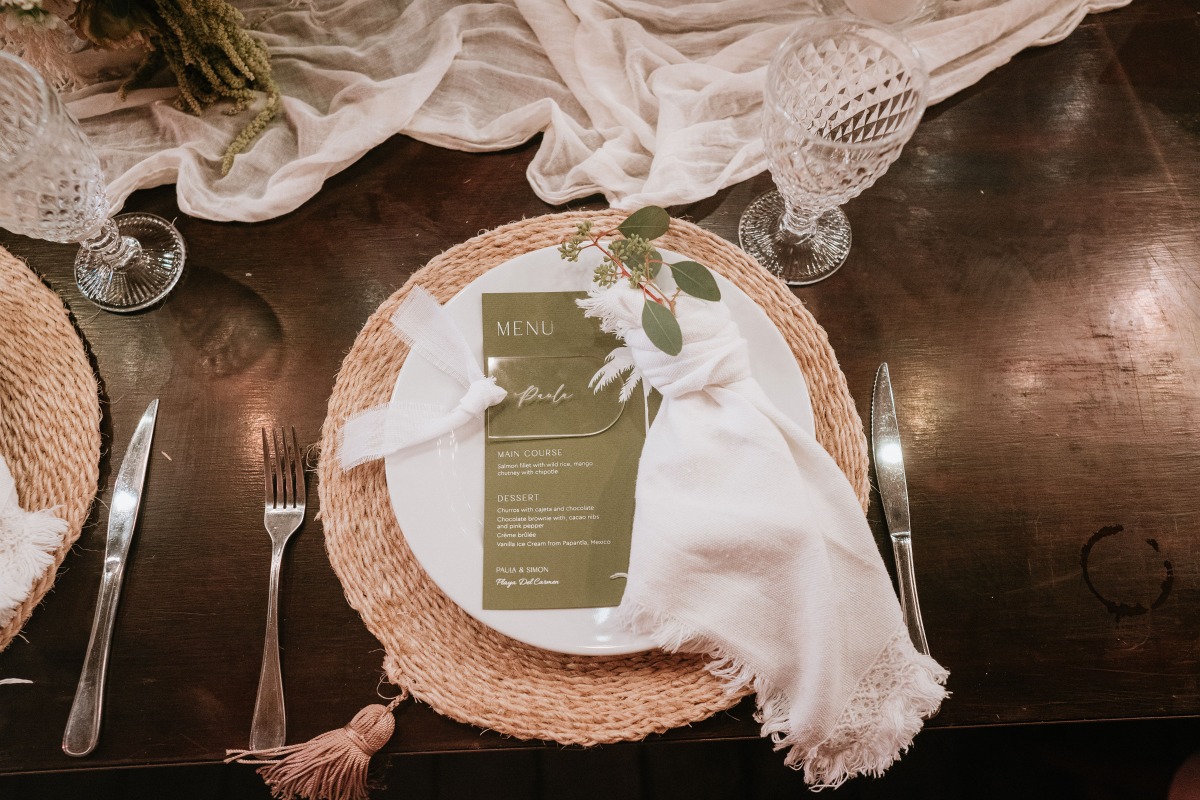 green and white wedding ideas