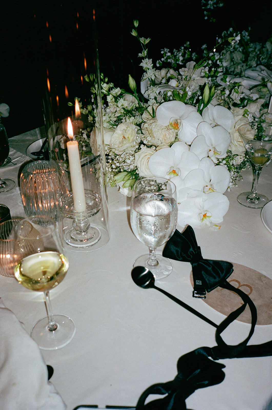 orchid arrangements for wedding tables