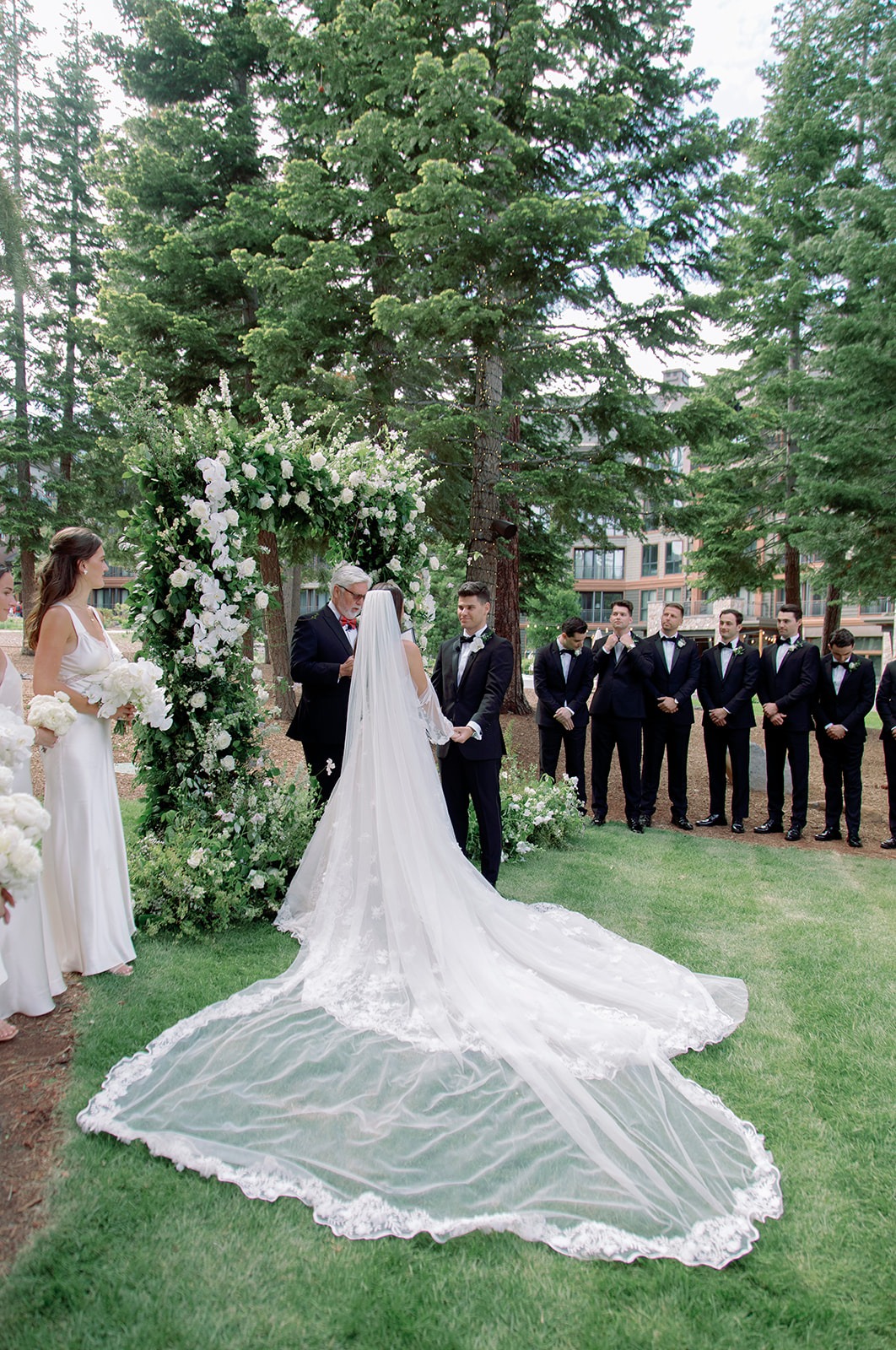 outdoor black tie wedding ideas