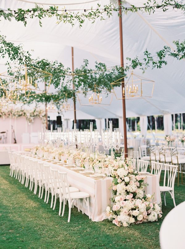 With the Bride’s Childhood Home as the Perfect Backdrop, the Vision of Southern Elegance Came to Life