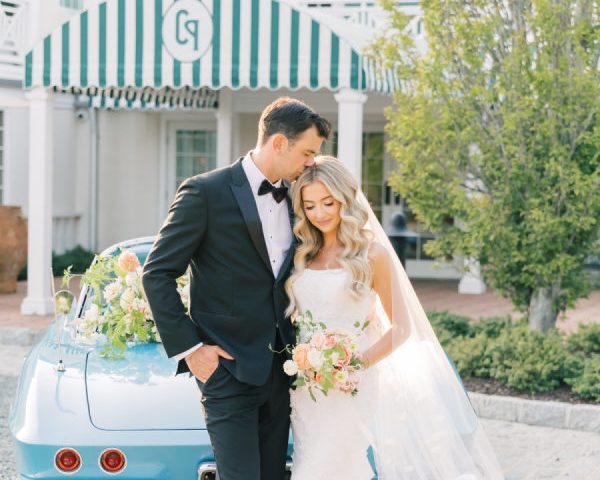 A Wedding Palette Inspired by a Hampton Summer Sunset at Canoe Place