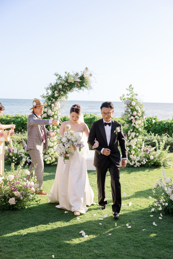 A Wedding That Truly Celebrated the Natural Beauty of Hawaii at Four Seasons Oahu