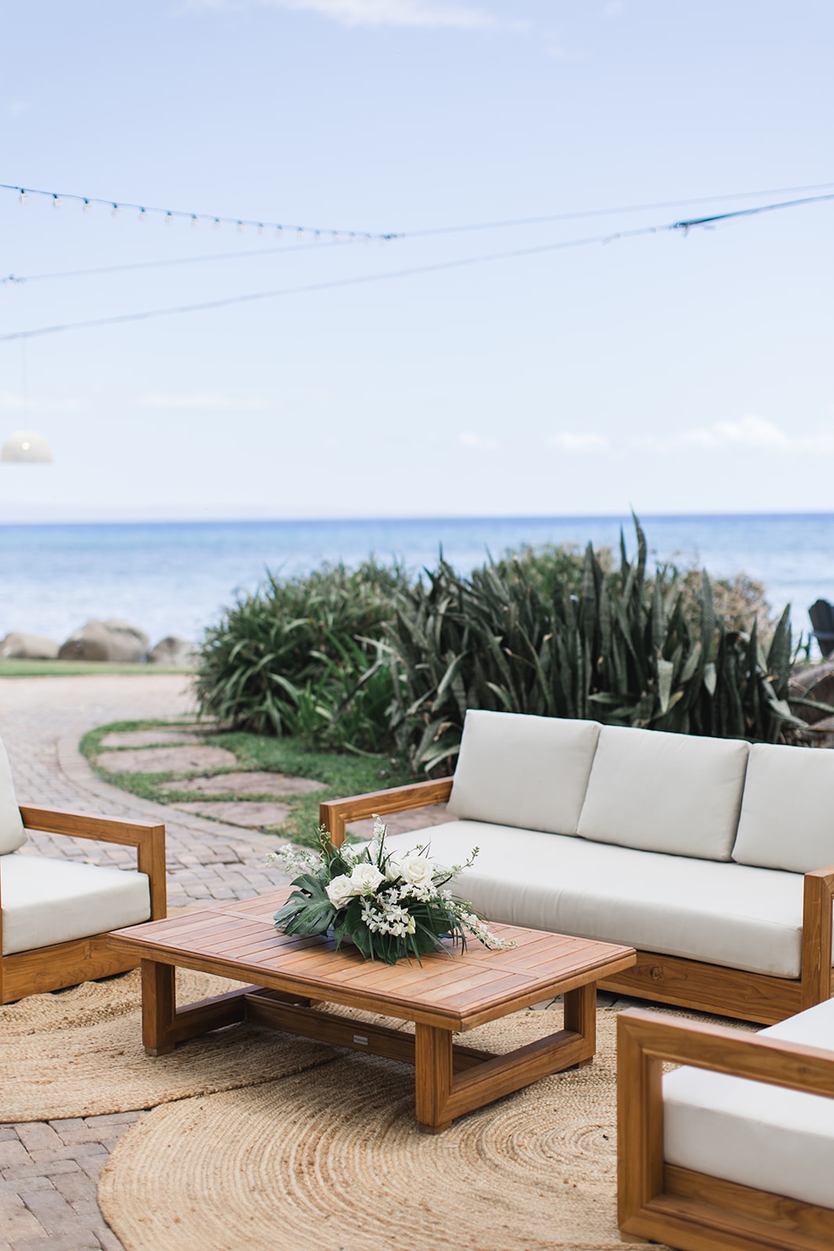 tropical outdoor lounge ideas for wedding