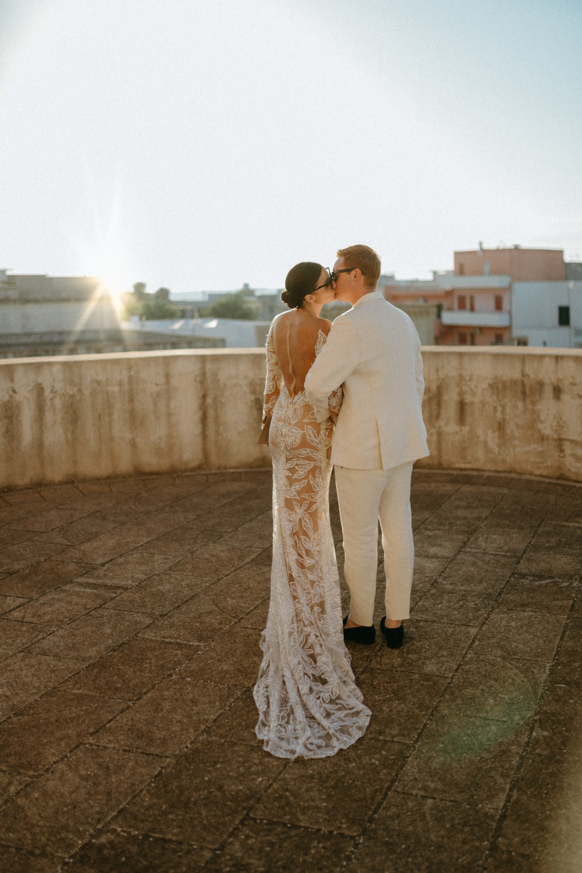 rooftop couples portrait ideas for wedding