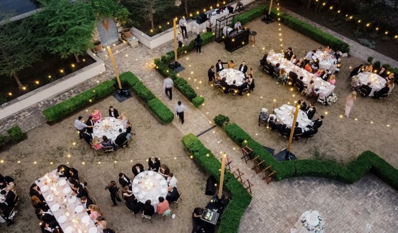 The Pros & Cons of Different Wedding Start Times