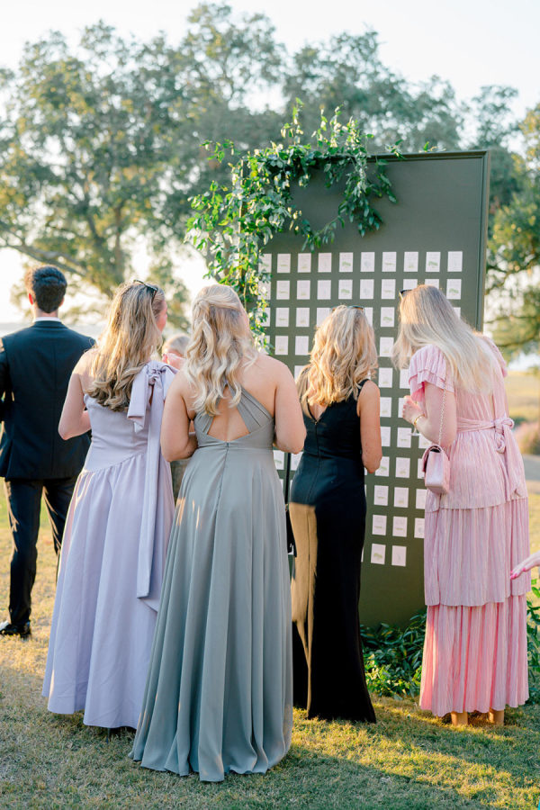 A Comfortable Yet Elegant Celebration Awash in Summertime Color