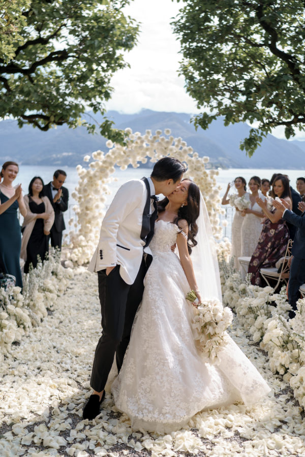 A Dreamy All-White Wedding at Villa Cipressi on Lake Como