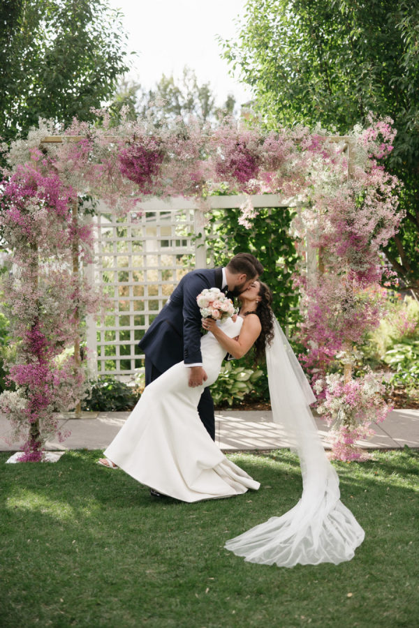 A Playful Pink Wedding Full of Love, Laughter, and Romantic Energy at Deane House