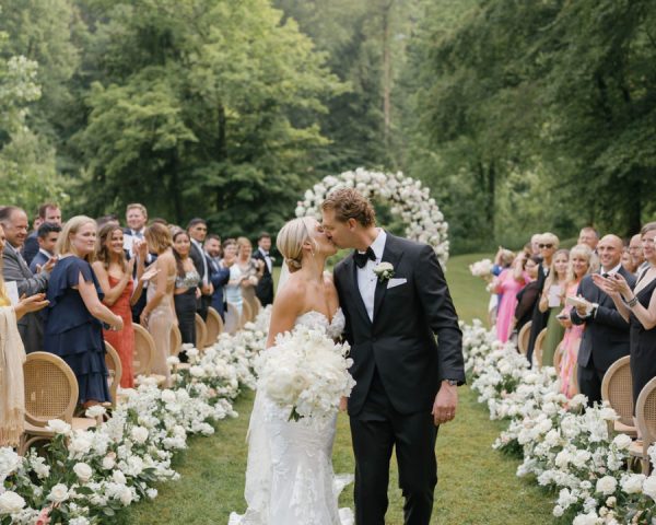 A Seaside Soirée Wrapped in Florals, Soft Blush, and Effortless Luxury