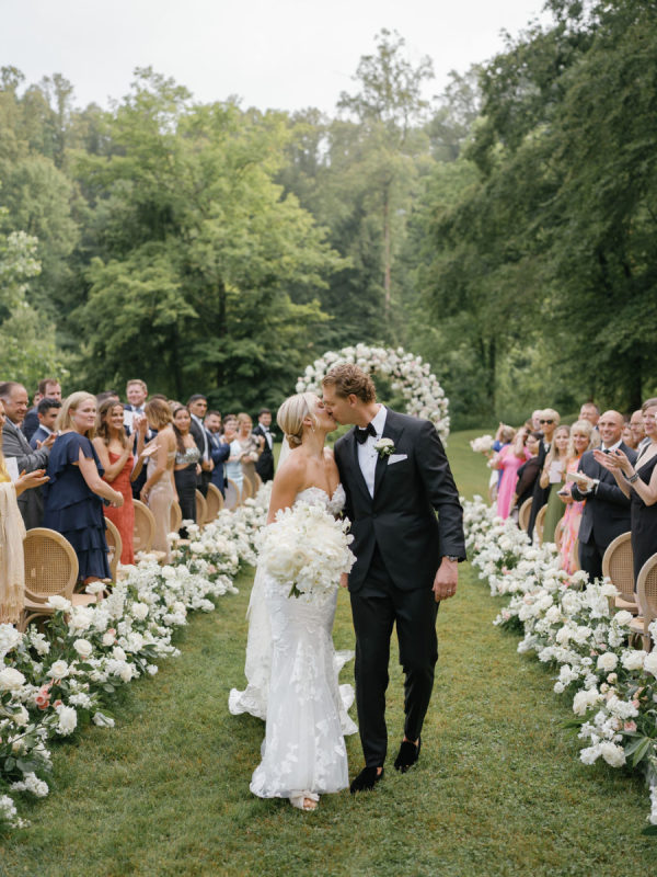 A Seaside Soirée Wrapped in Florals, Soft Blush, and Effortless Luxury