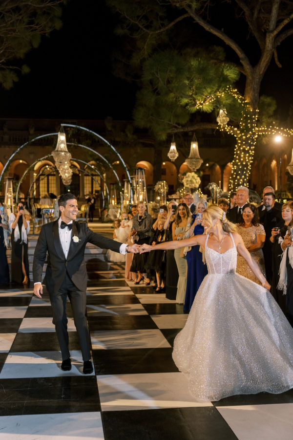 A Glamorous White and Gold Wedding That Brought Sunset Elegance to the Ca’ d’Zan Mansion
