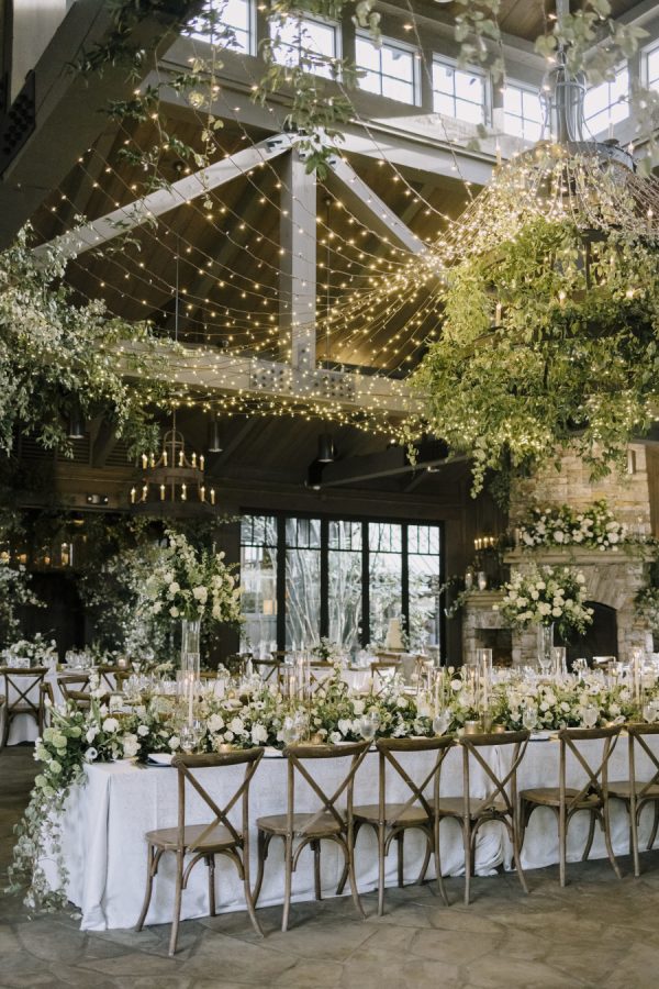 A Sophisticated Take on “Poison Ivy’s Lair” With Draping Greenery and Moody Candlelight