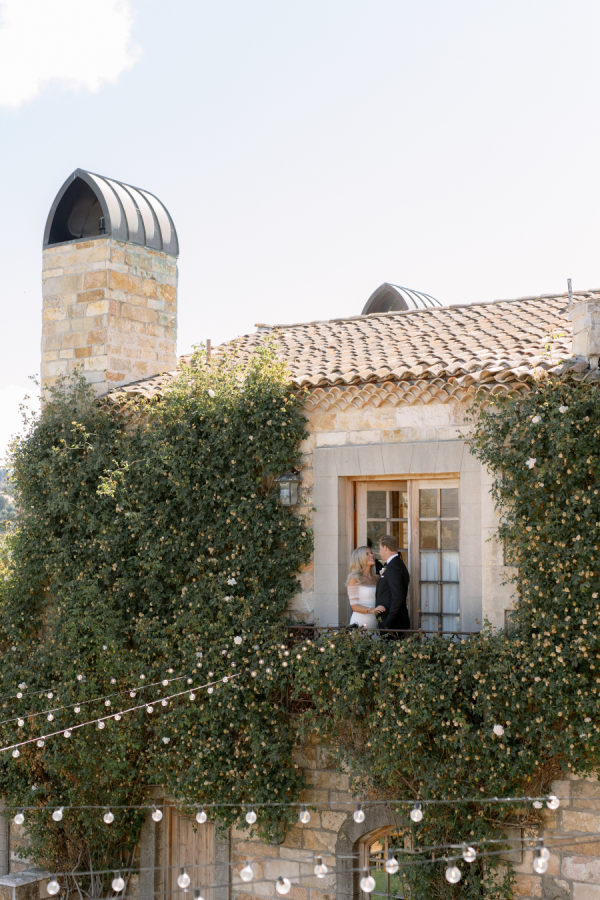 An Upscale Spring Garden Party With East Coast Prep and California Ease at Sunstone Villa