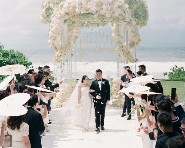 Tropical Serenity Meets Organic Romance in This Dreamy Wedding at Soori Bali