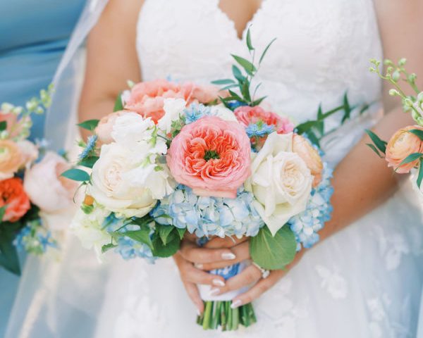 A Flower-Filled Celebration Where Every Detail Was Made for the People They Love Most